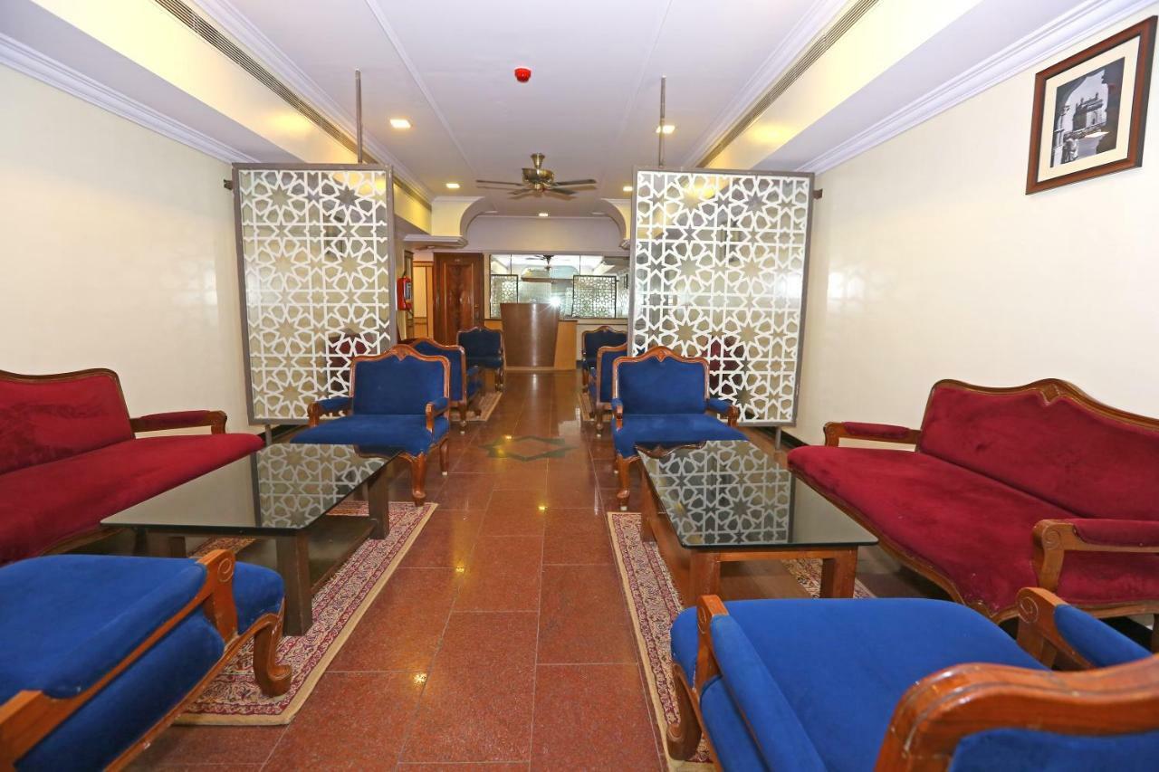 Gulf Hotel Bombaim Exterior foto